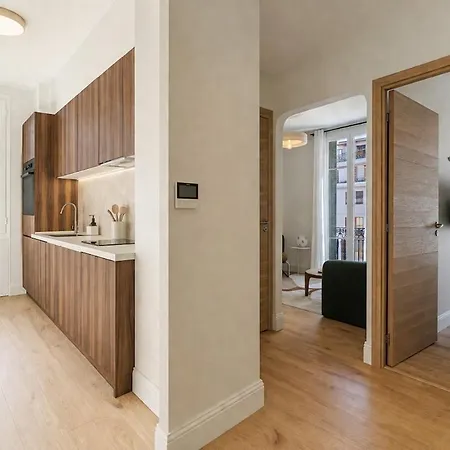 公寓 One-bedroom In Carre D'or, 200m 尼斯